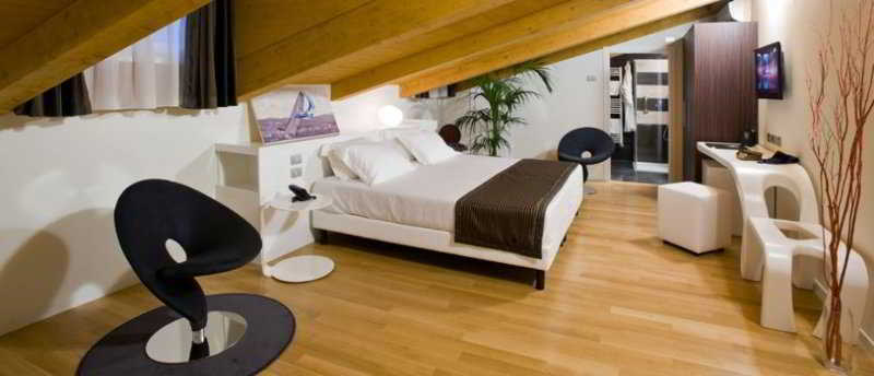 Hotel Coppe Trieste - Boutique Hotel ภายนอก รูปภาพ